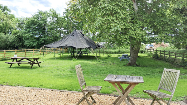 Cranley Barn Camping campsite in Milton Keynes, Buckinghamshire