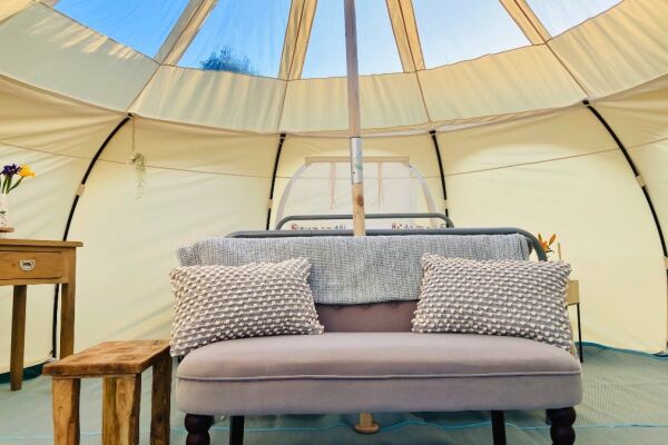 Dan Y Ser Glamping campsite in Llanidloes, Powys
